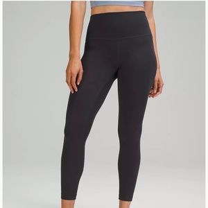 Black Lululemon Yoga Leggings Size 0 *Like New*